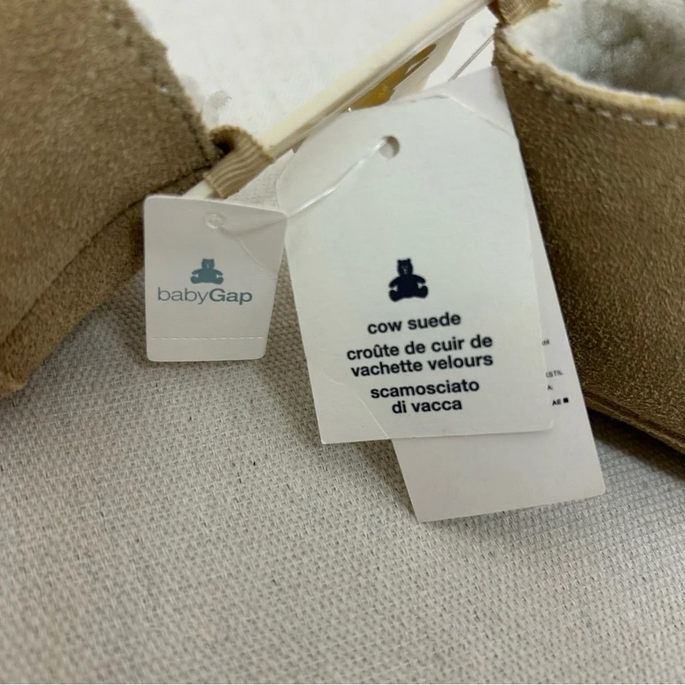 BABY GAP Cozy Tan Baby Shoes 0-3 M